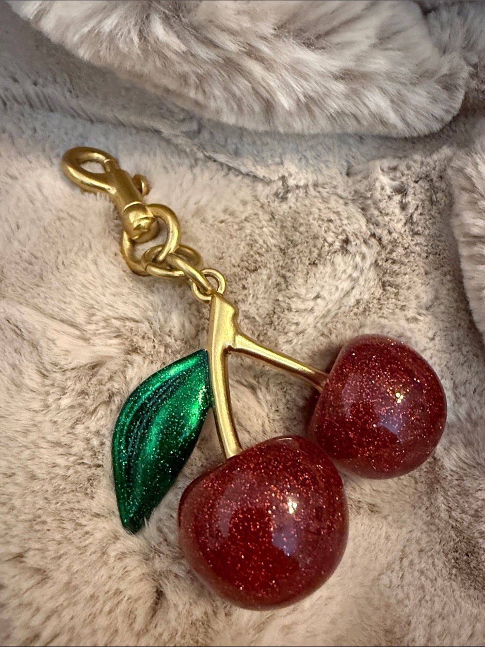 Glitter Cherry Key & Card Holder Charm in Red and Green - Picture 3 of 4